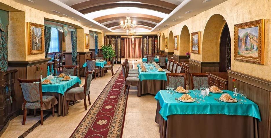 Merey Hotel Karagandy エクステリア 写真