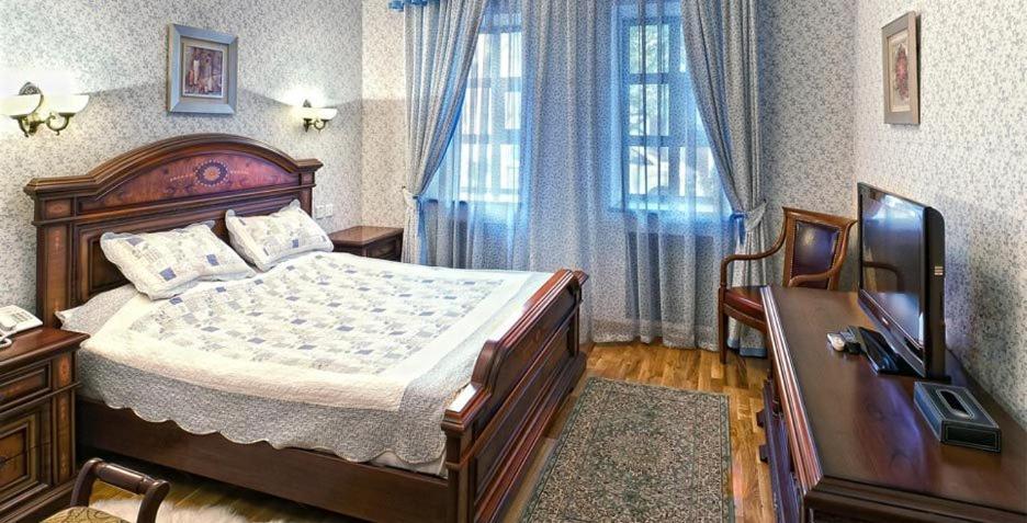 Merey Hotel Karagandy エクステリア 写真