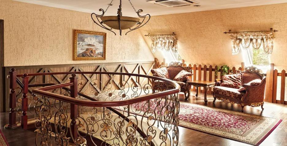 Merey Hotel Karagandy エクステリア 写真
