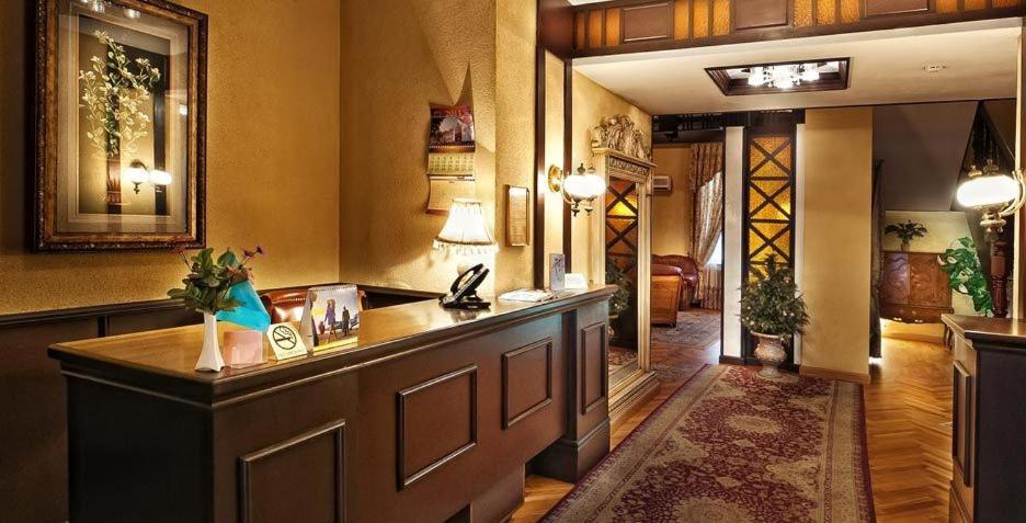 Merey Hotel Karagandy エクステリア 写真