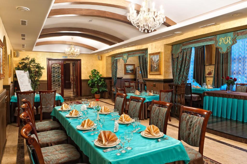 Merey Hotel Karagandy エクステリア 写真