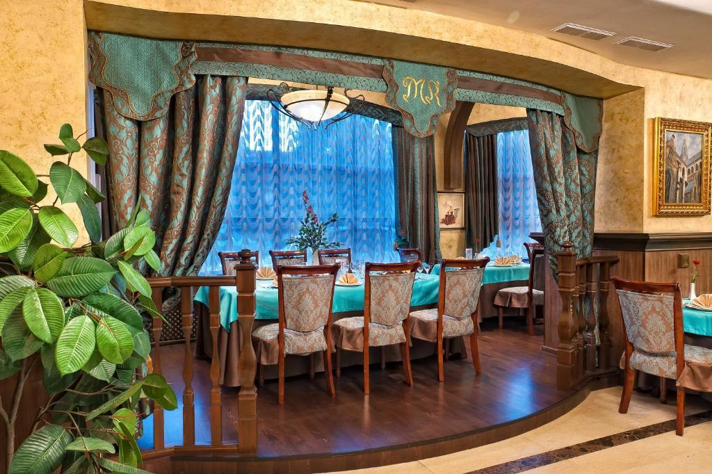 Merey Hotel Karagandy エクステリア 写真